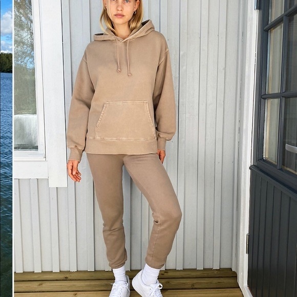 Aritzia Tna Gd Chasm Sweatsuit Set 